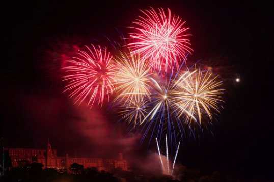 27 August 2021 - 22-30-33
Two firework displays for Regatta - the first was held in the grounds of BRNC.
--------------
Dartmouth Regatta Fireworks display